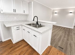 203 S Calvin St, Matthews, MO 63867