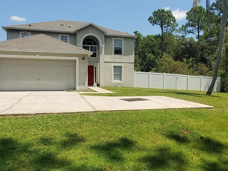 231 Churchill Ct — Photo 1