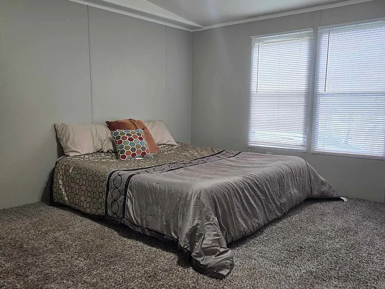 Village Oaks — Photo 11