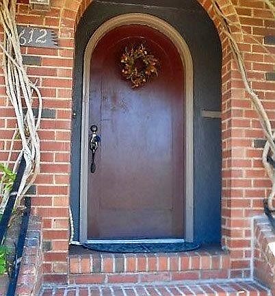 3rd image of 612 High Ave