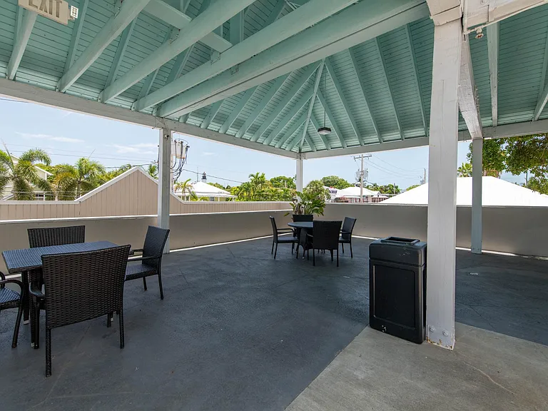 1075 Duval St #R12 — Photo 32