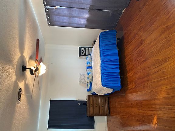 3rd image of 3505 W Shandon Ave