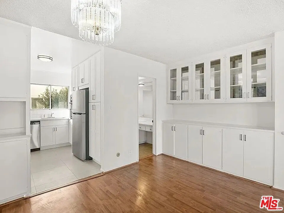 2 bed, 2.5 bath, 1170 sqft, $3,450 — Photo 3