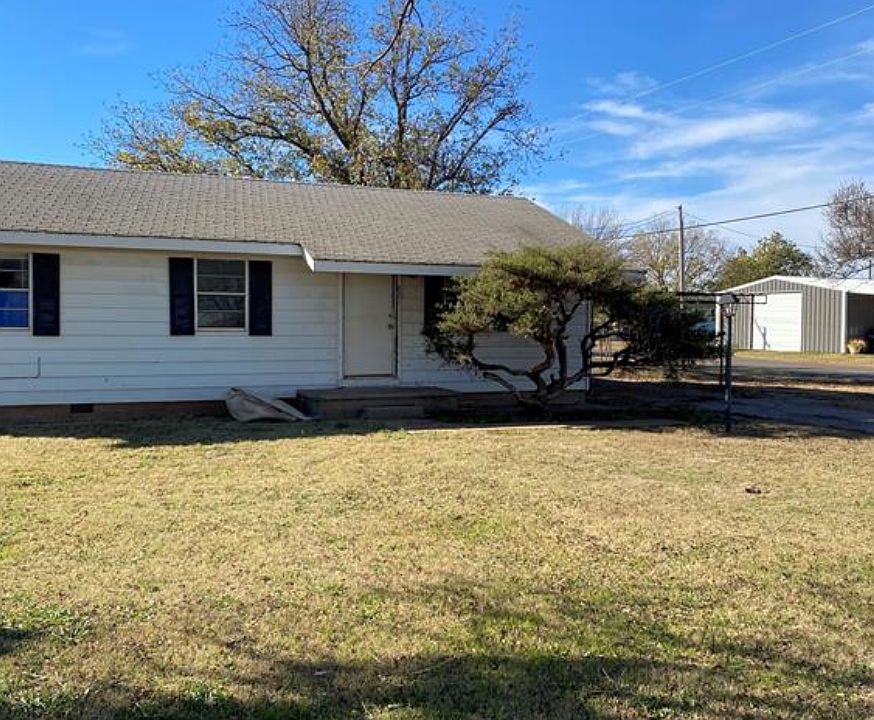 2nd image of 821 Sisson Ave