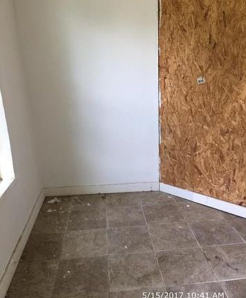 2nd image of 405 E Yerby St
