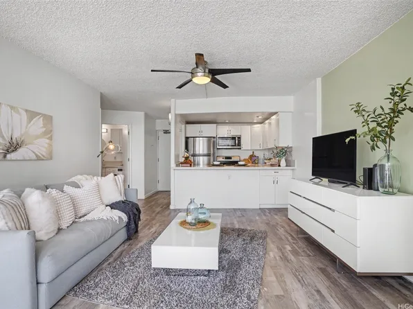 475 Atkinson Dr APT 1006, Honolulu, HI 96814