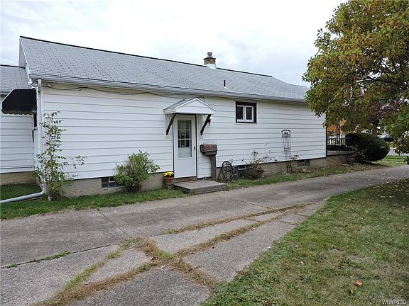 5th image of 50 Nandale Dr