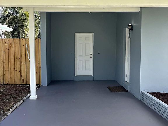 2nd image of 1610 SW 24th Avenue