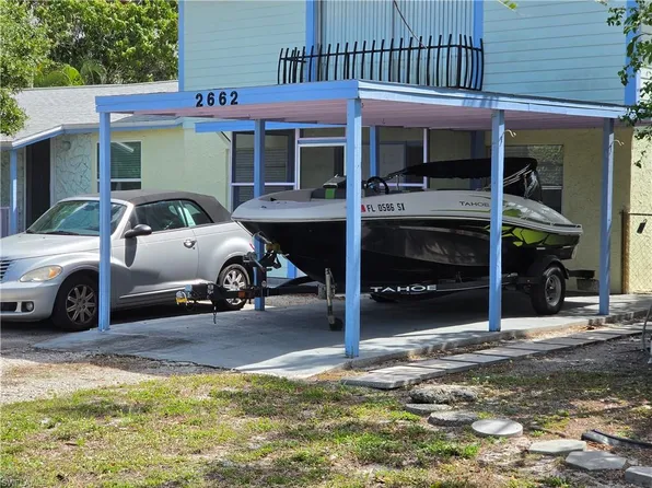 2662 Mangrove ST, NAPLES, FL 34112