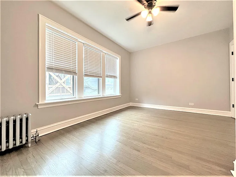 1352 W Carmen Ave #1N — Photo 12
