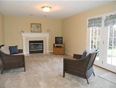 4th image of 6753 Sunningdale Dr