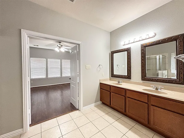 1323 Maple Ace Dr — Photo 17