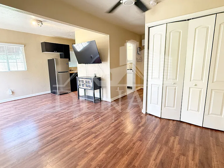 1326 W Palm Ln — Photo 24