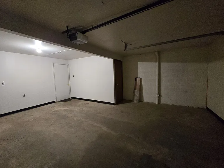 570 Manor Ct #B — Photo 28