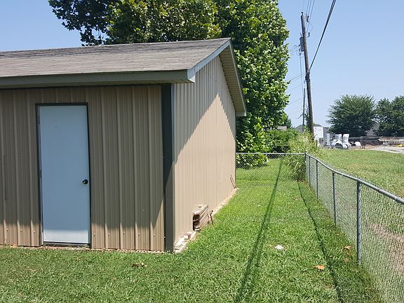 4th image of 2030 N 15th St