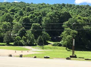 2018 Indian Head Rd, Indian Head, PA 15446