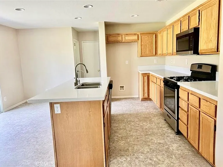 32040 Poppy Way — Photo 6