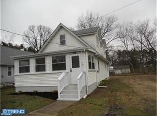 1018 Wall St, Edgewater Park, NJ 08010