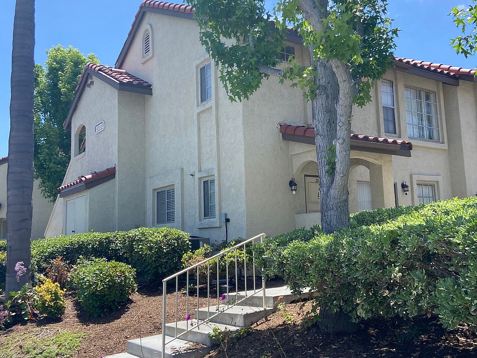 1st image of 23351 La Crescenta Unit 308F