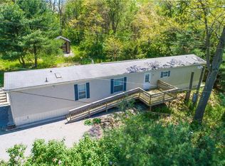 6020 Peace Valley Rd, Rogers, OH 44455