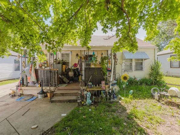 730 S Pinecrest St, Wichita, KS 67218