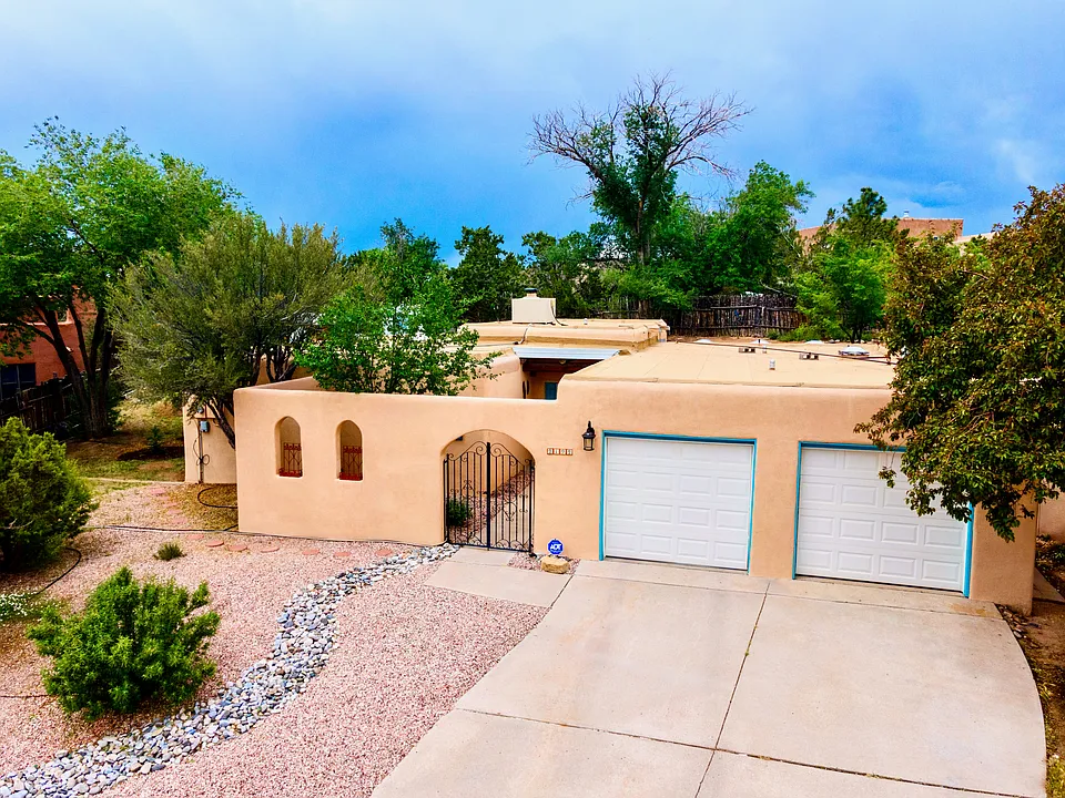 2192 Lumbre Ct