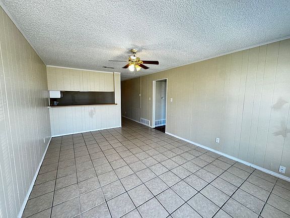 3rd image of 3266 Matthews Dr APT D