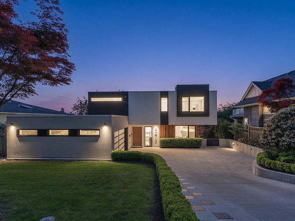 1st image of 4275 Chelsea Cres
