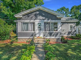 307 Cedar St, Paw Paw, MI 49079