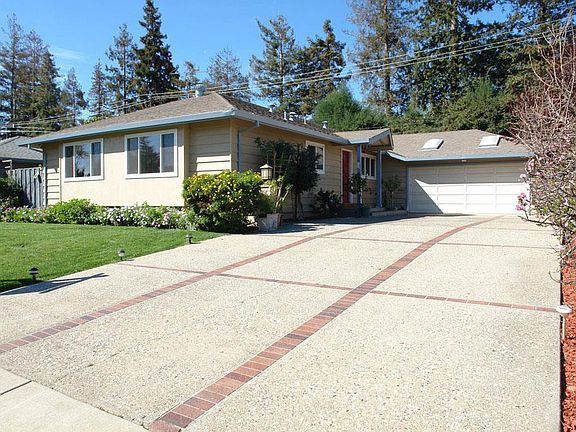 4th image of 290 Howard Dr