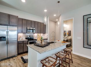 285 Woodland Hills Dr, Conroe, TX 77303