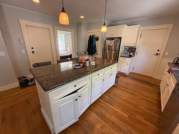 5th image of 10 Ayrault St #2