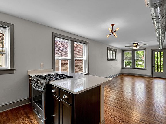 4th image of 5014-5016 Pernod Ave #2F
