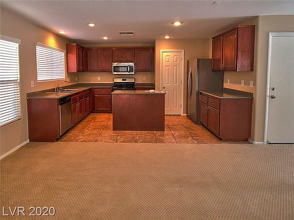 3rd image of 1209 Plum Canyon St