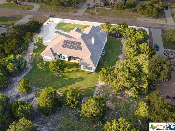 3rd image of 2131 Oakwood Holw