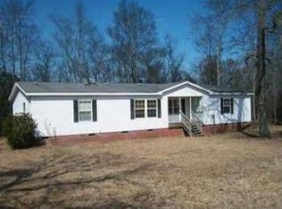 135 Pleasant Dr, Eastover, SC 29044