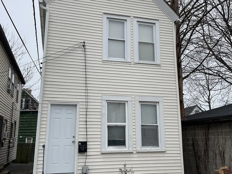 1924 E 123rd St — Photo 11
