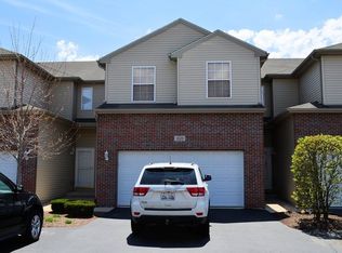 16539 W Willow Walk Dr, Lockport, IL 60441