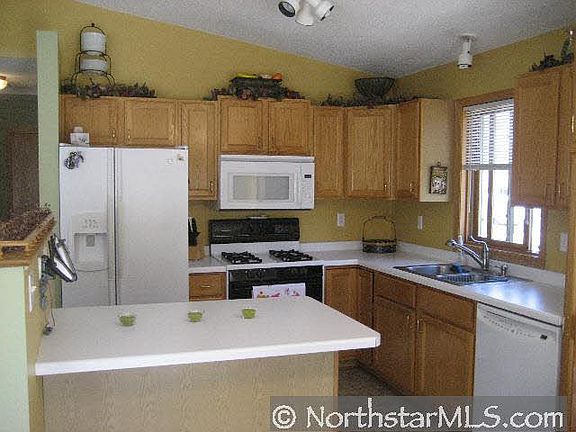 3rd image of 781 E Forest Street