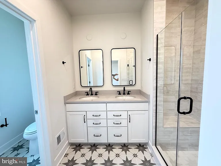 9715 Grant Ave — Photo 33