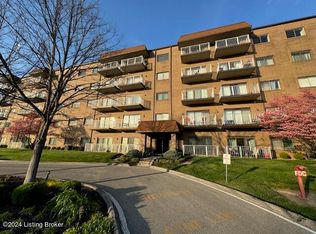 3030 Breckenridge Ln APT 328, Louisville, KY 40220