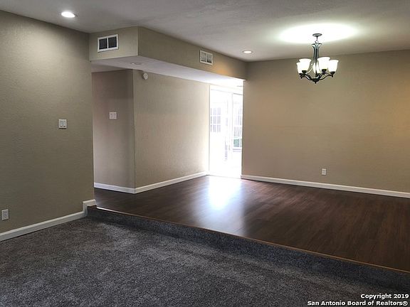 4th image of 5514 Castle Way