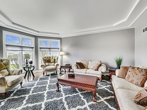 5th image of 9625 Parkside Ave