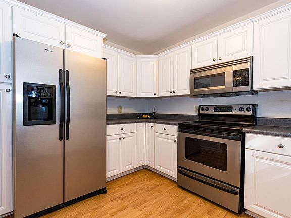 4th image of 5418 Colony Woods Dr
