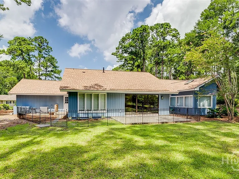 14 Hemingway Dr — Photo 38