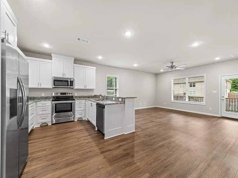 102 Cheyenne St — Photo 8