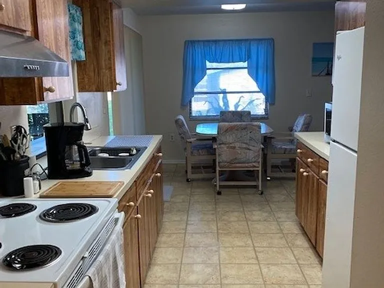 171 Abalone Rd — Photo 11
