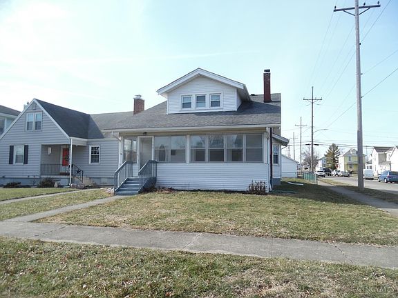 2nd image of 725 Ridgelawn Ave