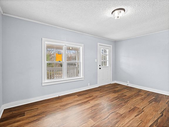 3rd image of 303 Sarratt Ave