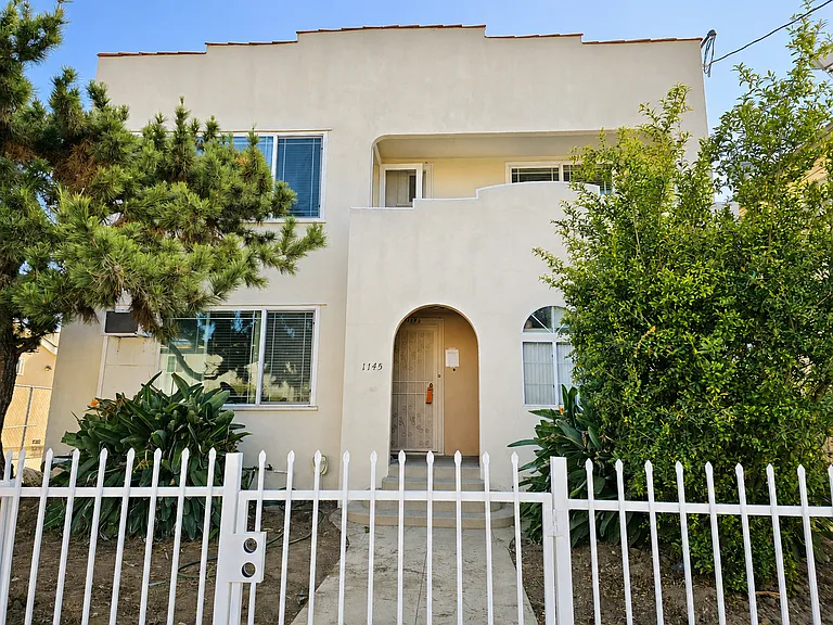 1145 1/2 S Kenmore Ave #1145-1/2 — Photo 15